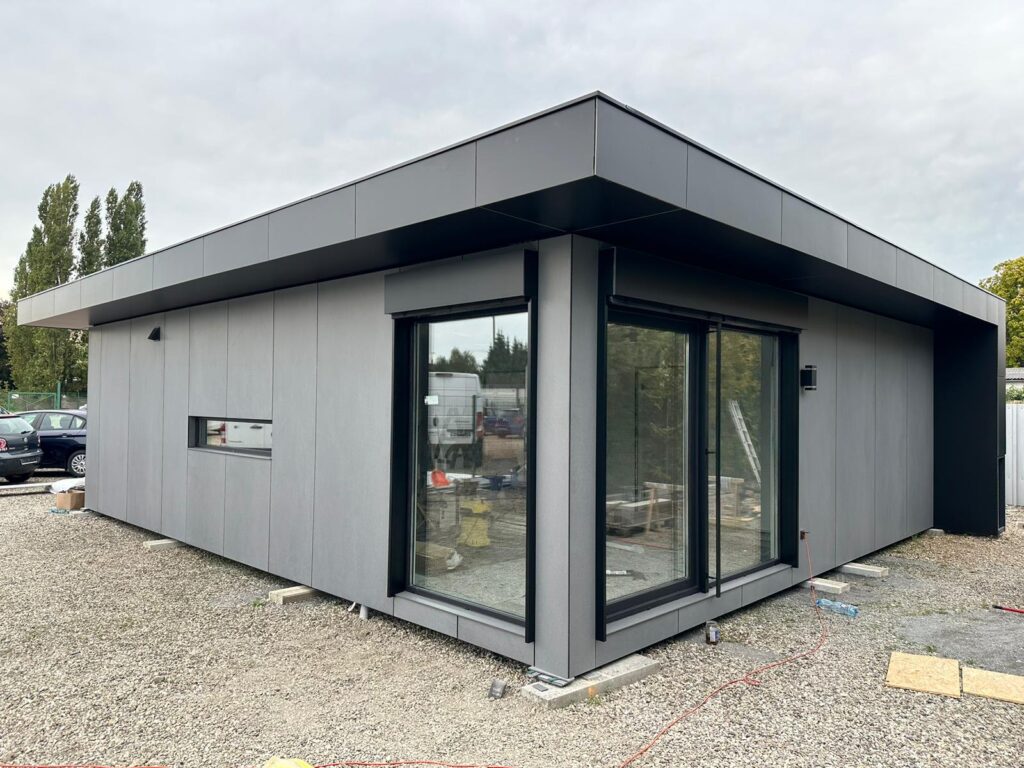 Tiny Flat